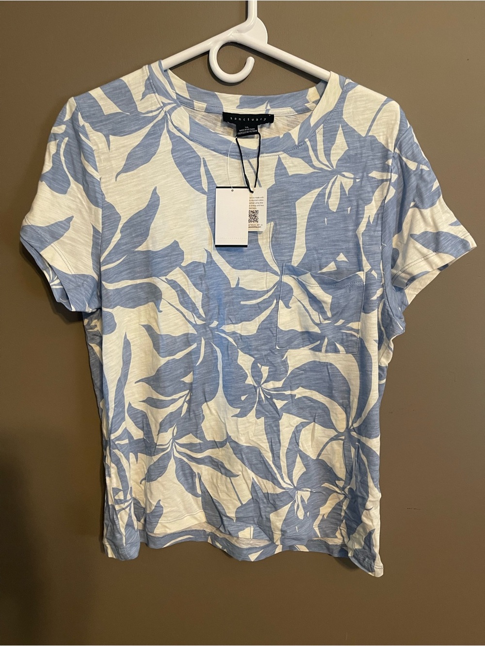 Sanctuary White Tee with Light Blue Leaf Print and Pocket